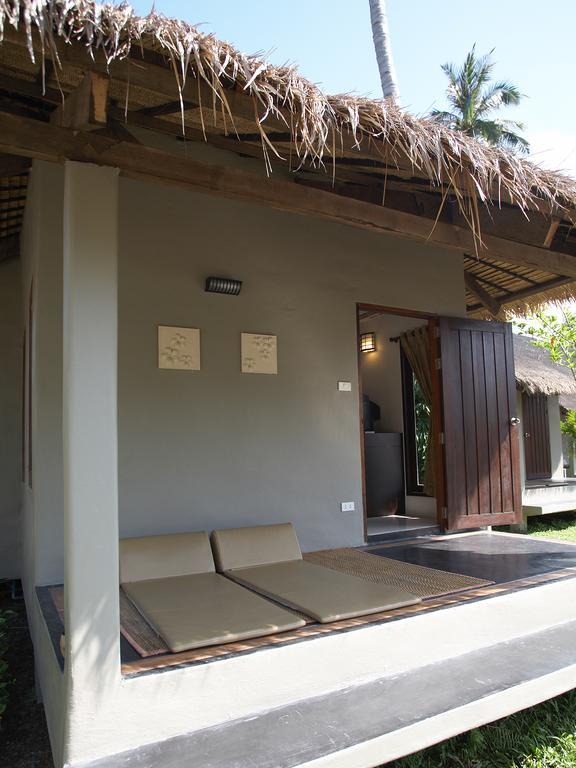 Hutcha Resort Mae Nam Luaran gambar