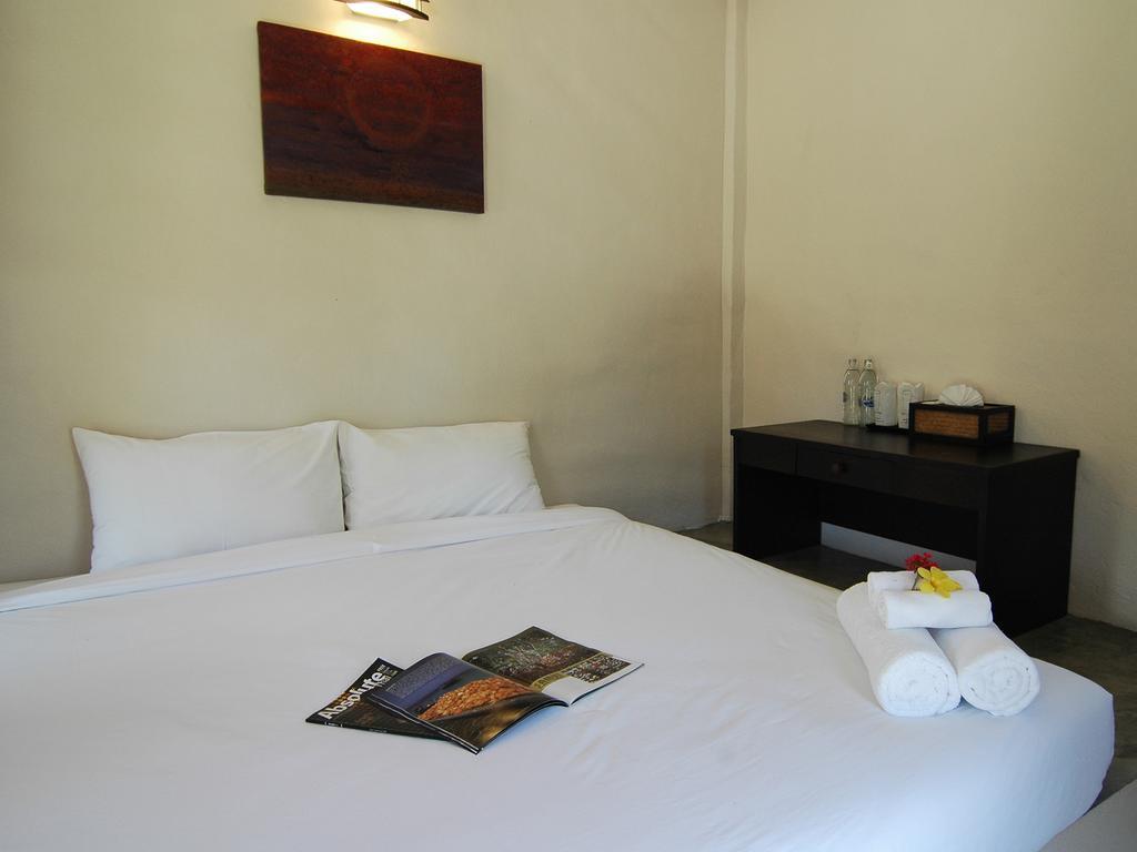 Hutcha Resort Mae Nam Luaran gambar